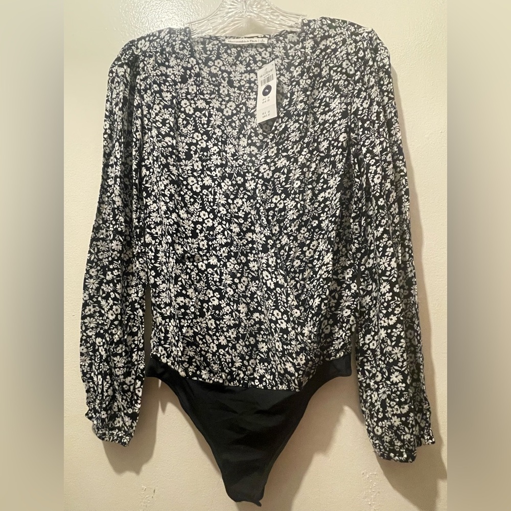 Abercrombie & Fitch Black and White Floral Bodysuit